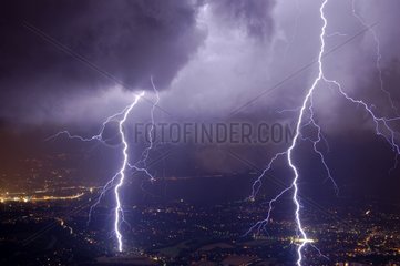 Double impact of lightnings on Genève city France