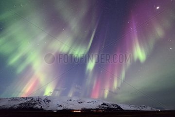 Aurora borealis on Jokulsarlon Glacier - Iceland