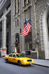 Taxicab stopping in Manhattan New York