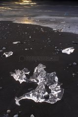EisblÃ¶cke am schwarzen Sand Beach Joekuls Ã£rl Ã£N Island