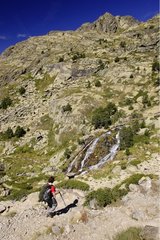 Wander- und Juclar -Wasserfall in den Pyrenäen in den Valley -Pyrenäen Andorra
