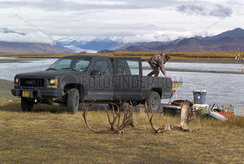 Hunting back near the Maclaren Glacier  Denali Highway: from Paxson to Cantwell  Alaska  USA