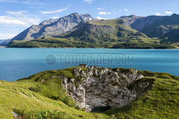 Lake Mont Cenis  Cime du Bard  Savoie  Alpes  France