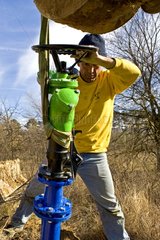 Installing an irrigation base Provence France