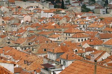 Toits en tuile de la vieille ville de Dubrovnik Croatie