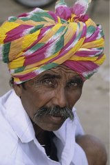 Porträt eines Inders  der einen indischen Turban trägt