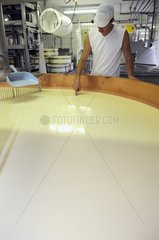 Manufacture of the cheese Comté Valoreille Doubs