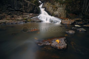 Mortain Wasserfall im Normandie-Maine Natural Regional Park