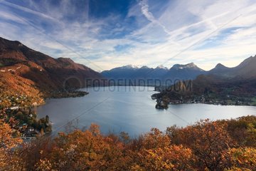 Lake Annecy in autumn - Alpes France