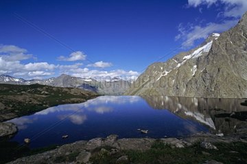 Retention of water in the Massif de la Meije Alps France