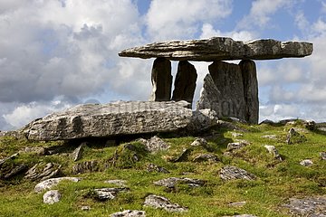 Dolmen of Poulnabrone on the tray of Burren in Ireland