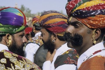 Indiens portant un turban Inde