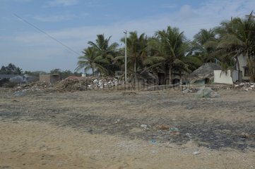 Village dévasté par le tsunami de Décembre 2004 en Inde