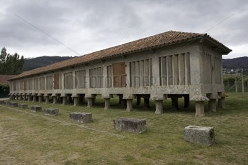 Größter Horreo in Galizien im Benediktiner Kloster Poio