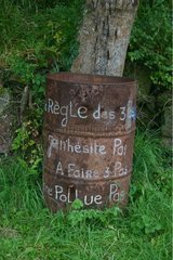 Behälter mit einer ökologischen Währung Brittany Frankreich