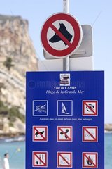 Panel des Verbots am Cassis Beach Frankreich