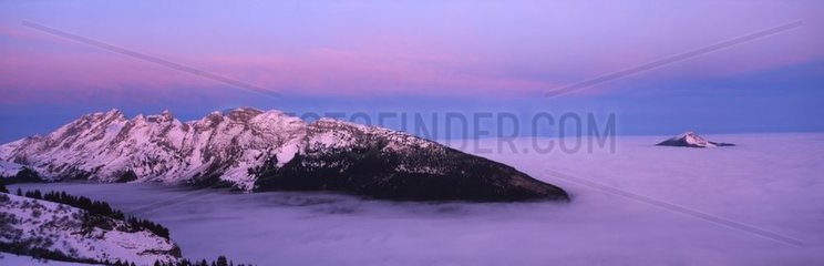 Bargy und der Maulwurf auf den Wolken Haute-Savoie [at]