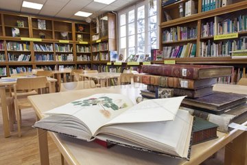 Horticulture school library
