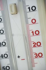 Thermometer in der Nahaufnahme Frankreich