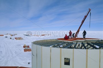 Tower in construction of the base Concordia Antarctic
