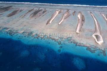 Vue aérienne de l'atoll de Rangiroa
