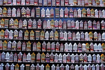 Vente de magnets représentant maisons Amsterdam Pays-Bas