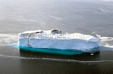 Iceberg vu d'hélicoptère Groeland