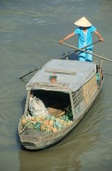 Marché flottant de Can Tho  delta du Mékong  barque