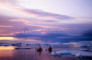 Eclipse sund en kayak Arctique Canada