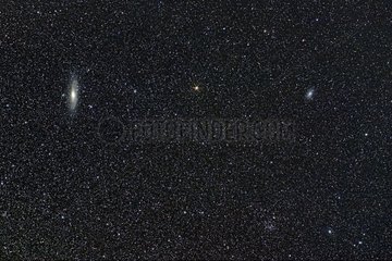 Konstellationen von Andromeda und Dreieck und Amas NGC 752