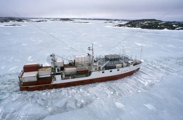 Ice-breaker in the St. Lawrence Canada [AT]