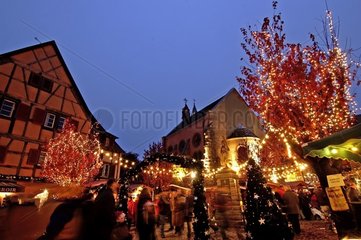 Eguisheim Frankreich Weihnachtsmarkt