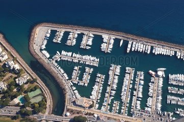 Vue aérienne du port de plaisance de Cannes Côte d'azur