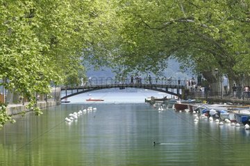 Vasse -Kanal  der zum Annecy Lake France fÃ¼hrt