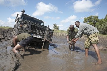 Clearance of an all-terrain vehicle from the mud Kenya