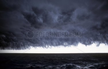 Ciel d'orage en Méditerranée