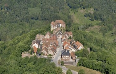Dorf und Schloss von Pierre Percée in Meurthe et Moselle