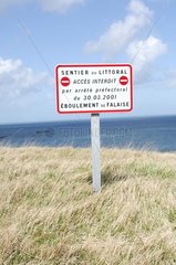 Zeichen  das den Zugang zur KÃ¼ste Arromanche Frankreich verbietet