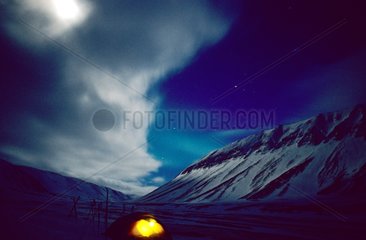 Lager im Mondlicht in Bjornndalen Spitzberg