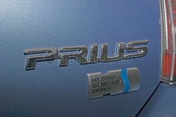 Logo de la voiture à moteur hybride Prius Toyota