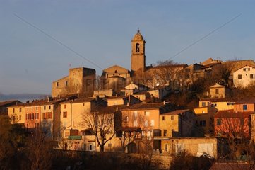 Dorf Mormoiron Provence Frankreich