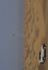 4x4 Auto in der arabischen Wüste von Abu Dhali Emirates