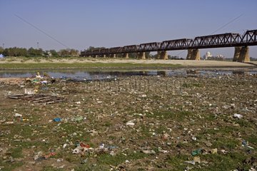 Polluted banks of the Yamouna river Agra Uttar Pradesh