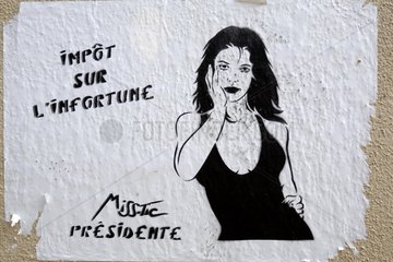 Poster zeigt eine Frau und Slogans Paris