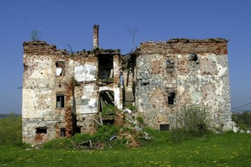Maison détruite par la guerre à Turanj Croatie