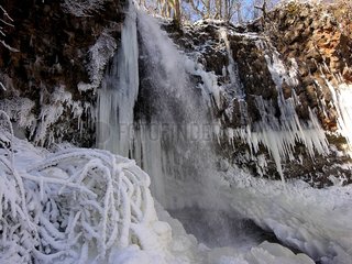 Kaskade Jiou-Jiou bei Ste-Urcize im Winter Aubrac Cantal