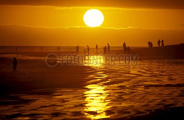 Coucher de soleil sur la plage Grandes Canaries Espagne