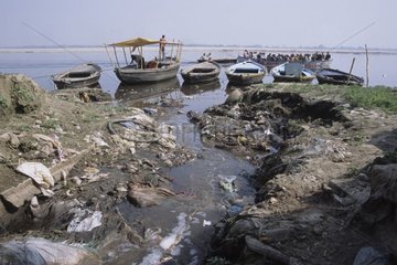 Verschmutzung von Ganges Indien