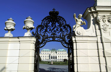 Oberes Belvedere Palace. Southern Fa_flade.