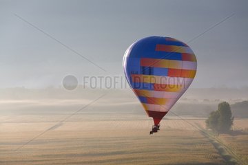 Balloning im Dawn Isère Valley Gréivaudan Alpes Frankreich